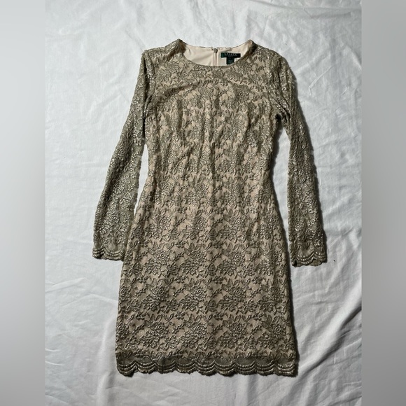 Lauren Ralph Lauren Scalloped Shimmering Metallic Lace long sleeve  Dress size 6 - Picture 3 of 9